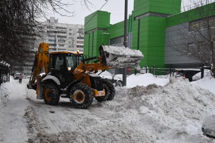 Последствия снегопада в Москве