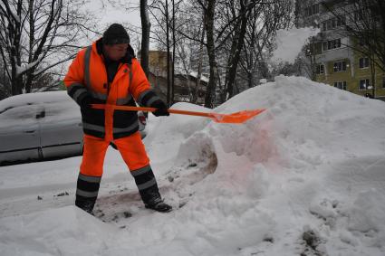 Последствия снегопада в Москве