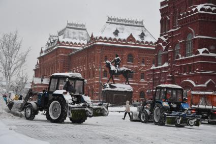 Последствия снегопада в Москве