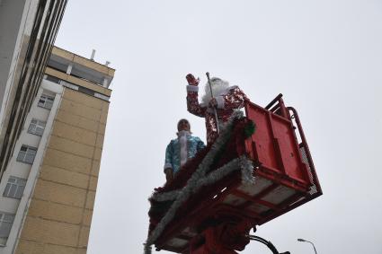 Десант Дедов Морозов в детской больнице имени Башляевой