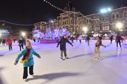 Празднование 130-летия ГУМа в Москве