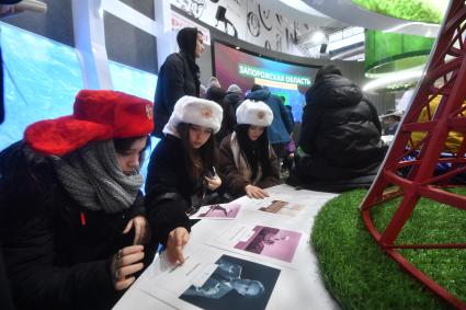 Дети из Запорожской области посетили выставку на ВДНХ