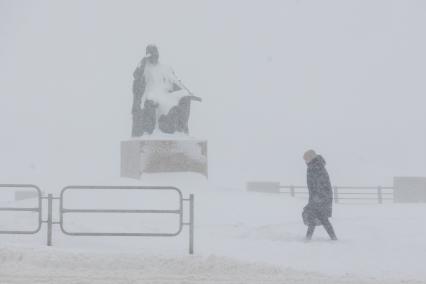 Сильный снегопад в Челябинске