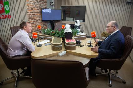 Алексей Фененко и Алексей Иванов на радиостанции `Комсомольская правда`