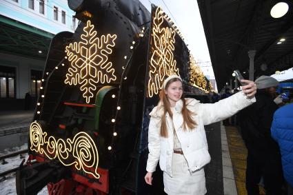 Прибытие поезда Деда Мороза в Москву