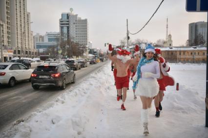 Забег Дедов морозов в Екатеринбурге