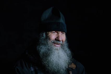Священник отец Владимир приехал на Рождество к бойцам в зону спецоперации