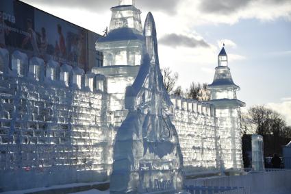 Фестиваль ледяных и снежных скульптур `Ледовая Москва` в парке`Музеон`