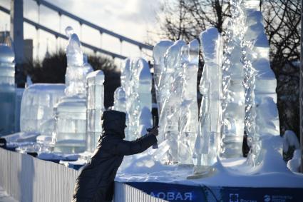 Фестиваль ледяных и снежных скульптур `Ледовая Москва` в парке`Музеон`