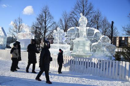 Фестиваль ледяных и снежных скульптур `Ледовая Москва` в парке`Музеон`