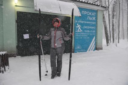 Прокат лыж в парке `Сокольники`