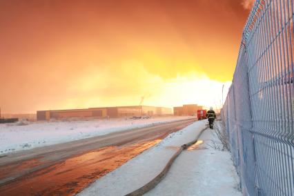 Пожар на складе Wildberries в Шушарах