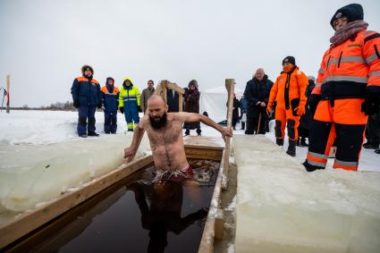 Крещенские купания в Ленинградской области