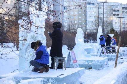 Конкурс ледовых скульптур `Волшебный лед Сибири` в Красноярске