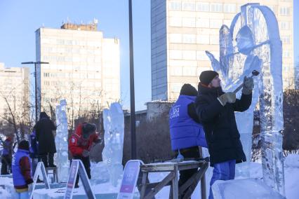 Конкурс ледовых скульптур `Волшебный лед Сибири` в Красноярске