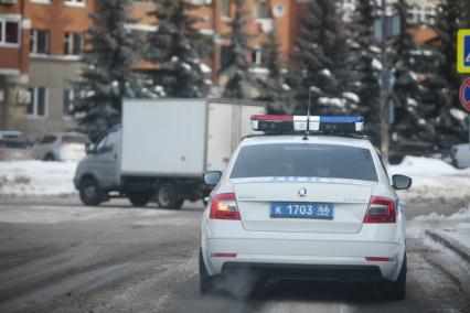 ГИБДД выявляют нарушителей во время движения