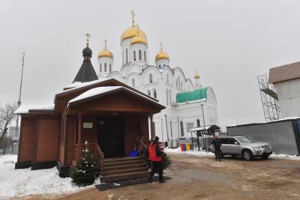 Строительство храма Успения Пресвятой Богородицы