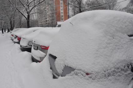 Последствия снегопада в Москве