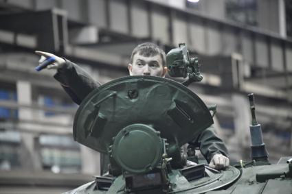 Производство танков на Уралвагонзаводе\"