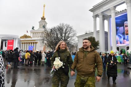 Торжественная свадебная церемония участников СВО к годовщине начала специальной военной операции