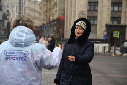 Поздравление женщин с праздником 8 марта в Москве