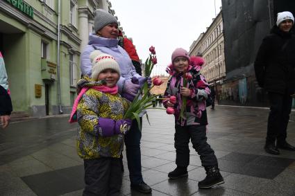 Поздравление женщин с праздником 8 марта в Москве