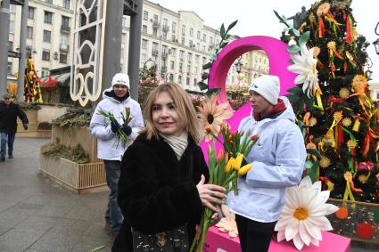 Поздравление женщин с праздником 8 марта в Москве