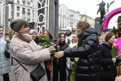 Певец Дмитрий Маликов поздравил женщин с праздником 8 марта