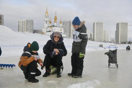 Соревнования по зимней рыбалке  в Академическом районе Екатеринбурга