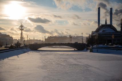 Третьяковский мост в Москве