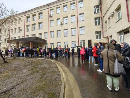 Очередь в Центр крови имени О.К.Гаврилова в Москве