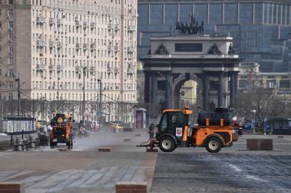 Теплая погода в Москве