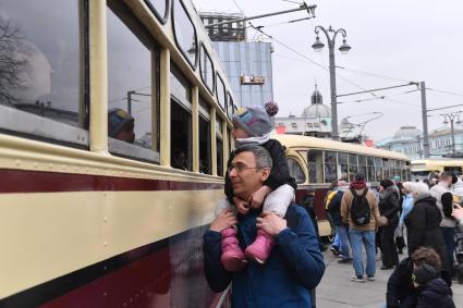 Парад ретротрамваев в Москве