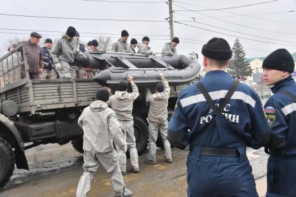 Последствия прорыва дамбы в Орске