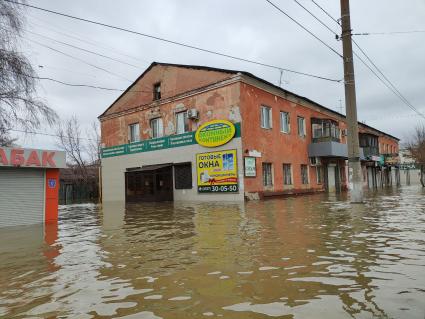 Последствия прорыва дамбы в Орске