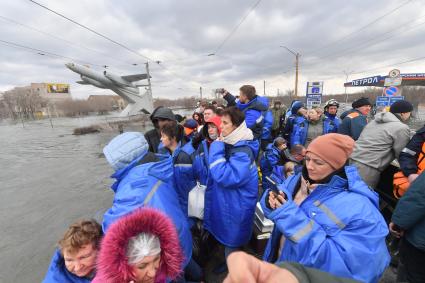 Последствия прорыва дамбы в Орске