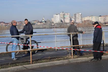 Половодье в Оренбурге в районе ЖК Дубки\"