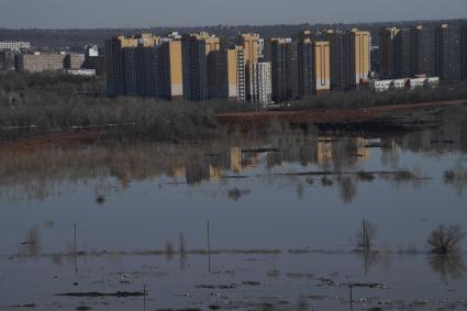 Половодье в Оренбурге в районе ЖК Дубки\"