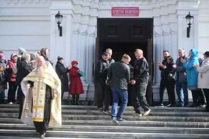 Похороны оперного певца Евгения Кунгурова в его родном городе Заречный