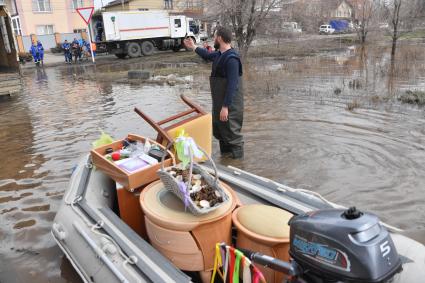Наводнение в Оренбурге. Поселок `Солнечный`