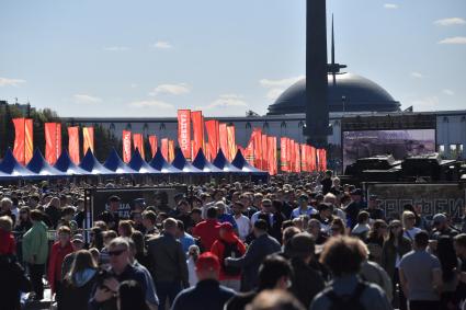 Выставка трофейной техники на Поклонной горе в Москве