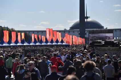 Выставка трофейной техники на Поклонной горе в Москве