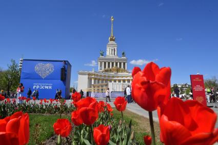 Первомайские гуляния на ВДНХ