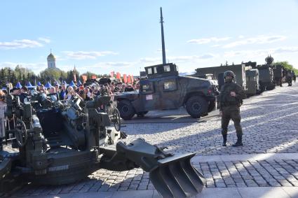 Выставка трофейной техники на Поклонной горе в Москве