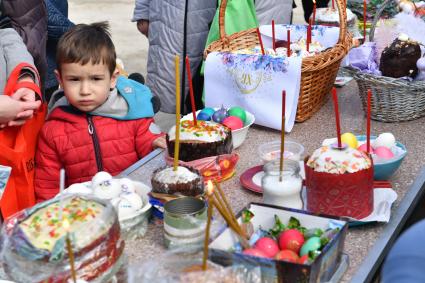 Освящение пасхальных куличей и яиц