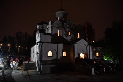 Пасхальная служба в Храме Успения Пресвятой Богородицы в Матвеевском