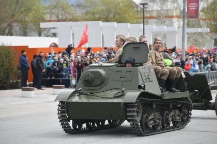 Парад исторической техники в День Победы в Свердловской области