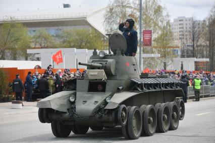 Парад исторической техники в День Победв в Верхней Пышме