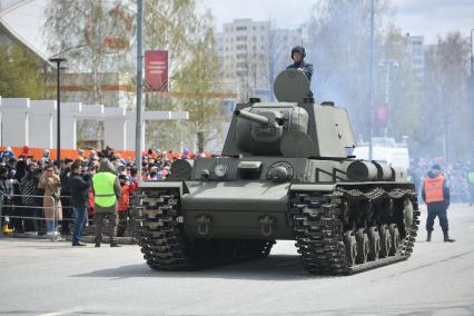 Парад исторической техники в День Победв в Верхней Пышме