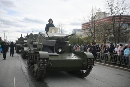 Парад исторической техники в День Победв в Верхней Пышме